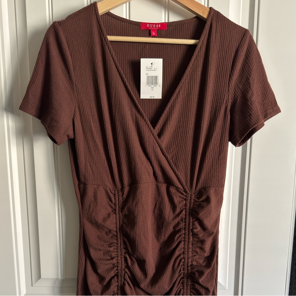 🐻NWT Guess Chocolate Brown Ruched Midi Dress🐻